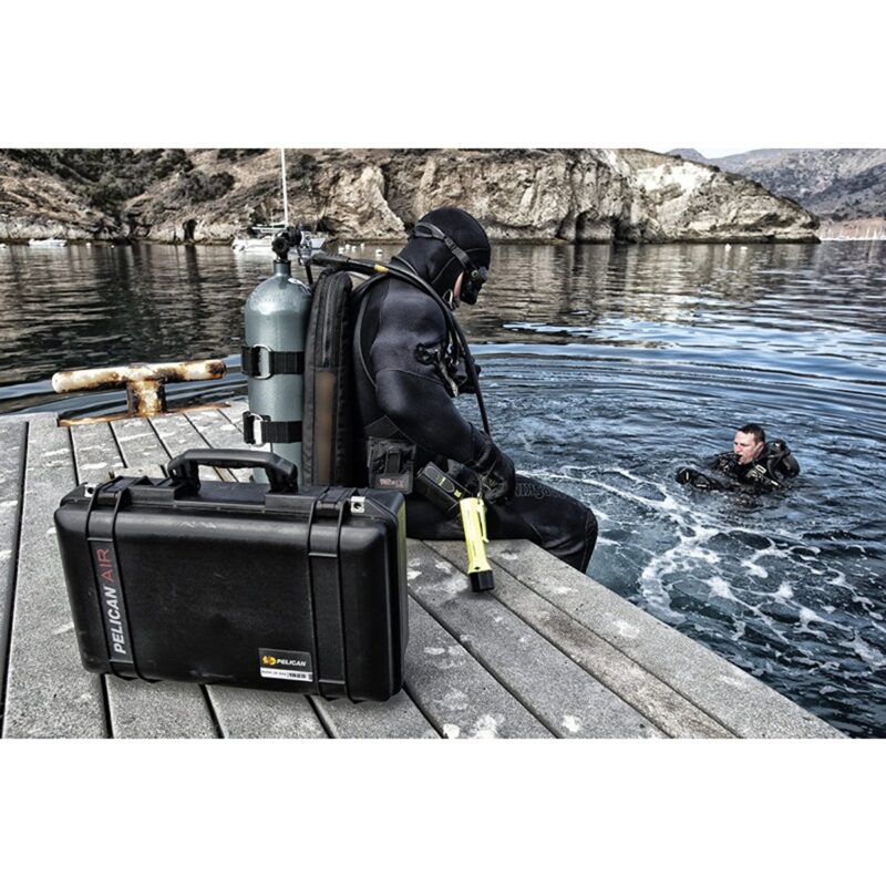 Pelican 1525 Air Black Protective Hard Case with Pick N Pluck Foam - Waterproof, Crushproof, Dustproof - Model 015250-0001-110