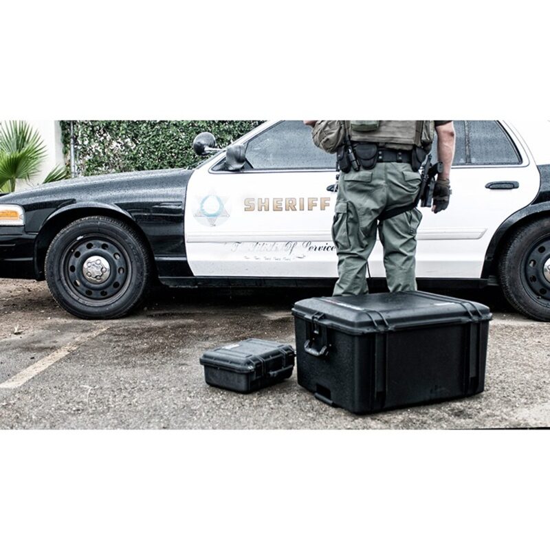 Pelican 1637 Air Black Protective Hard Case with Pick N Pluck Foam - Waterproof, Crushproof, Dustproof - Model 016370-0001-110
