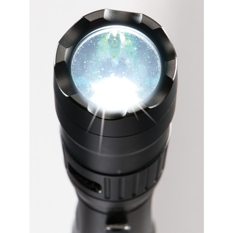Pelican 7600 Rechargeable LED Flashlight Black 944 Lumens 3-Color WRGB USB 076000-0000-110