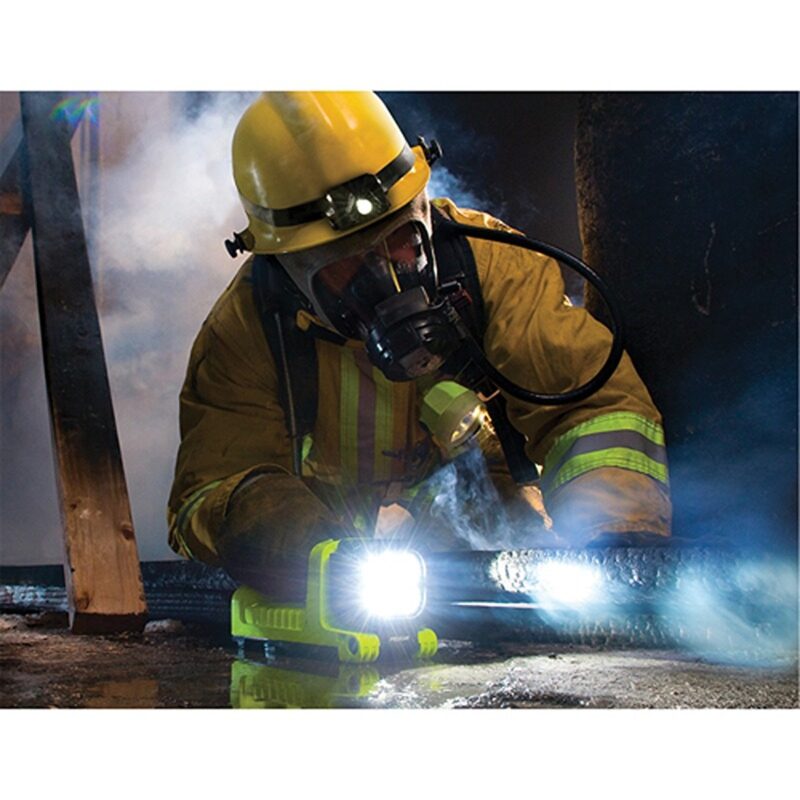 Pelican 9415 Gen 2 Rechargeable LED Lantern Yellow 2207 Lumens High/Low/Flashing Class I Div 1 NFPA Approved 9415-002-245