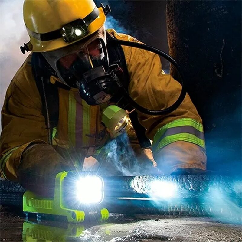 Pelican 9415I Gen 2 Rechargeable LED Lantern Yellow 392 Lumens IECEx Zone 0 Fast Charge 220V Intl 094150-0002-245I