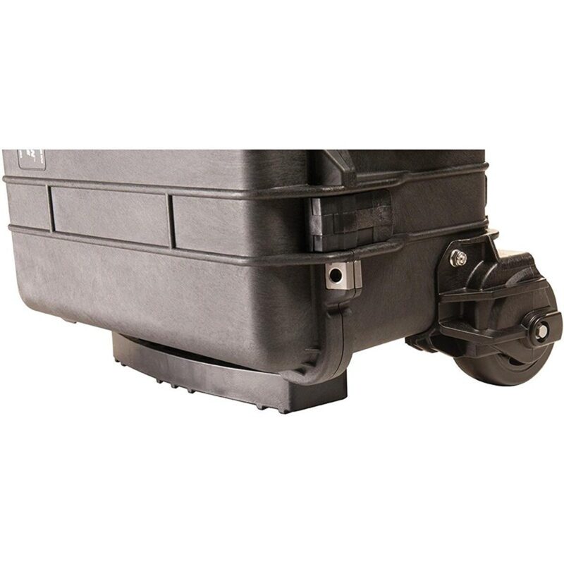 Pelican 1560M NF Mobility Case Black No Foam with Wheels & Retractable Handle Watertight 015600-0019-110