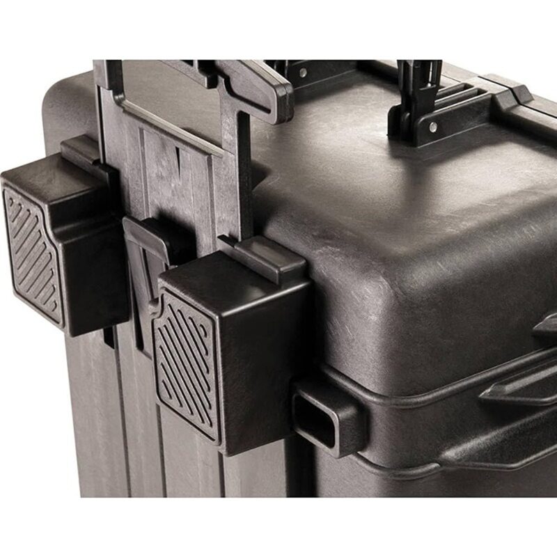 Pelican 1560M NF Mobility Case Black No Foam with Wheels & Retractable Handle Watertight 015600-0019-110