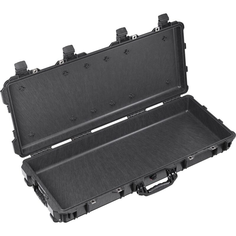 Pelican 1700NF Protector Case Black No Foam Long   Case Watertight Rolling 017000-0010-110