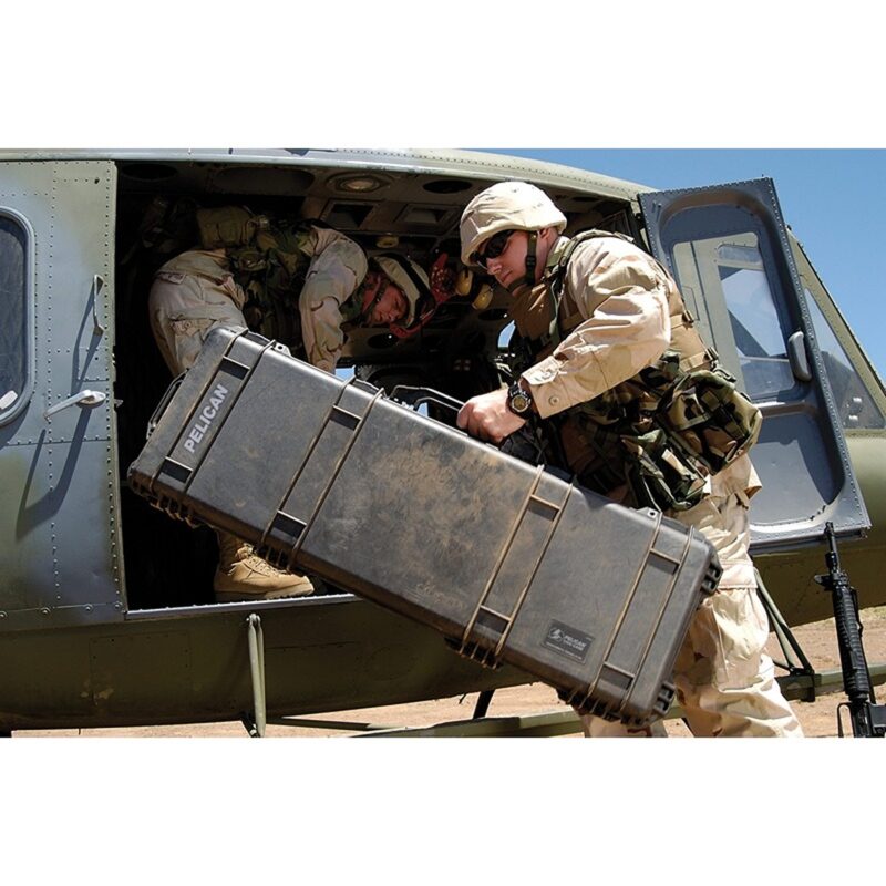 Pelican 1700NF Protector Case Black No Foam Long   Case Watertight Rolling 017000-0010-110