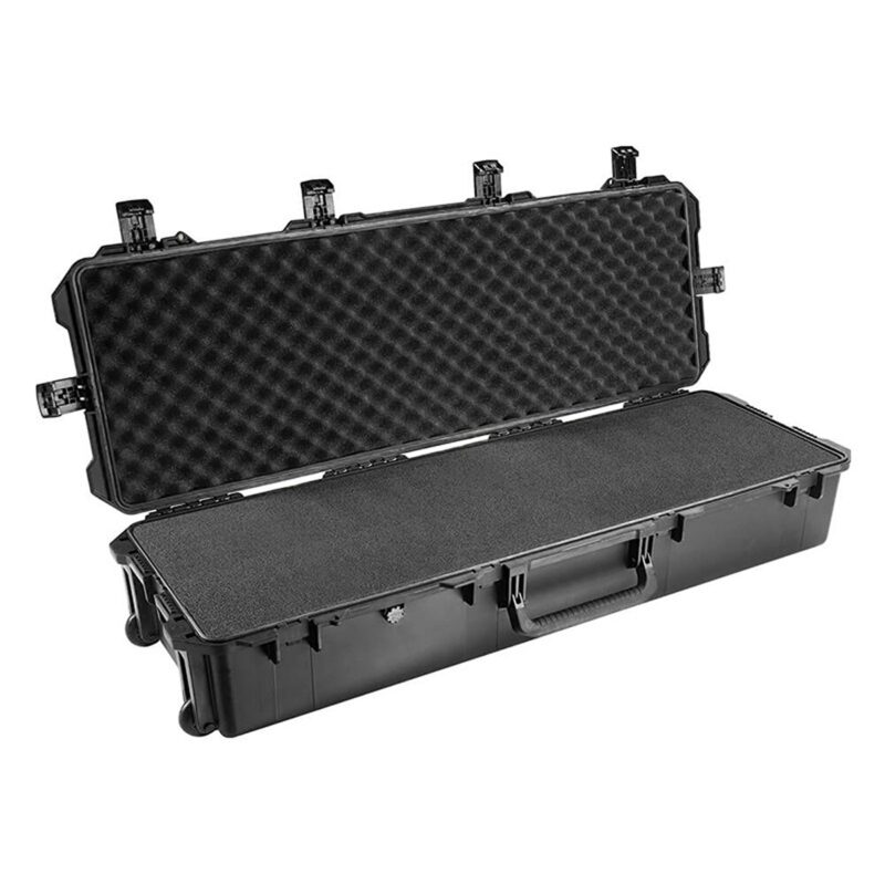 Pelican 1750 Protector Case Black with Foam Long   Case Watertight Rolling 017500-0000-110