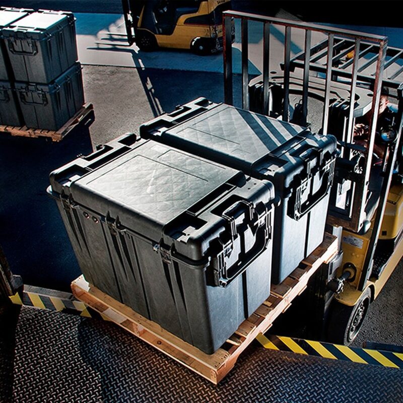 Pelican 0500NF Protector Transport Case Black No Foam Watertight Crushproof Large Empty 0500-001-110