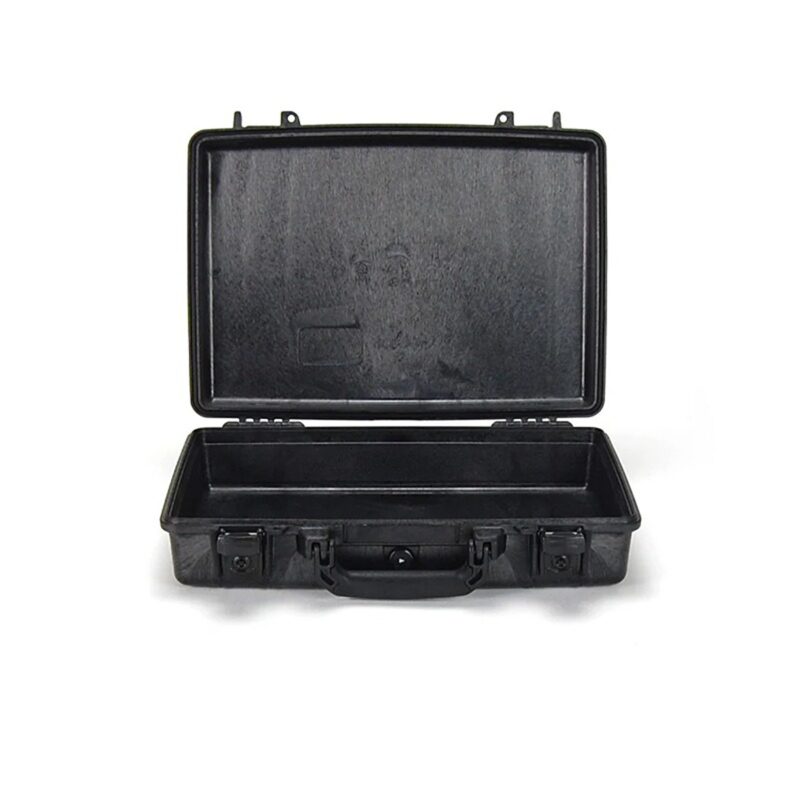 Pelican 1470 Protector Case Black No Foam Watertight Crushproof Empty Interior Locking Latches 1470-001-110