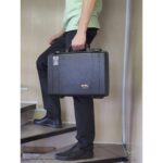 Pelican 1470 Protector Case Black No Foam Watertight Crushproof Empty Interior Locking Latches 1470-001-110