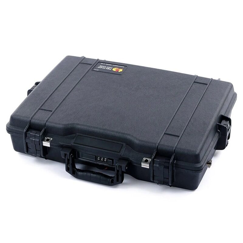 Pelican 1495NF Protector Case Black No Foam Watertight Crushproof 17 Inch Laptop Combination Lock 1495-001-110