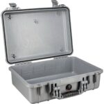 Pelican 1500NF Protector Case Silver No Foam Watertight Crushproof Empty Interior 1500-001-180