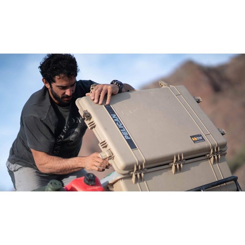 Pelican 1650NF Protector Case No Foam Desert Tan - Watertight Crushproof Wheeled Hard Equipment Case with 4 Wheels & Trolley Handle (1650-021-190)