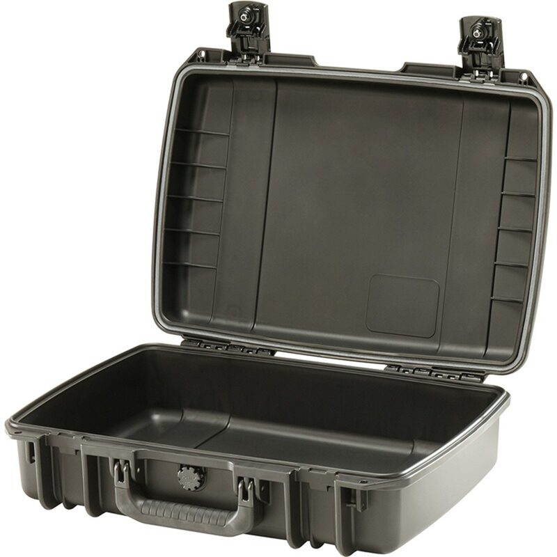 Pelican IM2370 Storm Case Black with Foam & Press & Pull Latches - Watertight Crushproof HPX Resin Equipment Case IM2370-00001