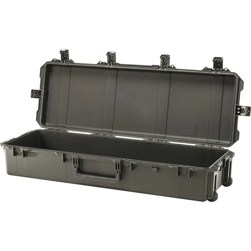 Pelican iM3220 Storm Case Black with Foam - Large Waterproof Crushproof Protective Case iM3220-00001